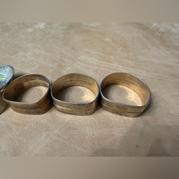 Mixed Lot Of Vintage Napkin Holder Rings - Picture 6 of 7